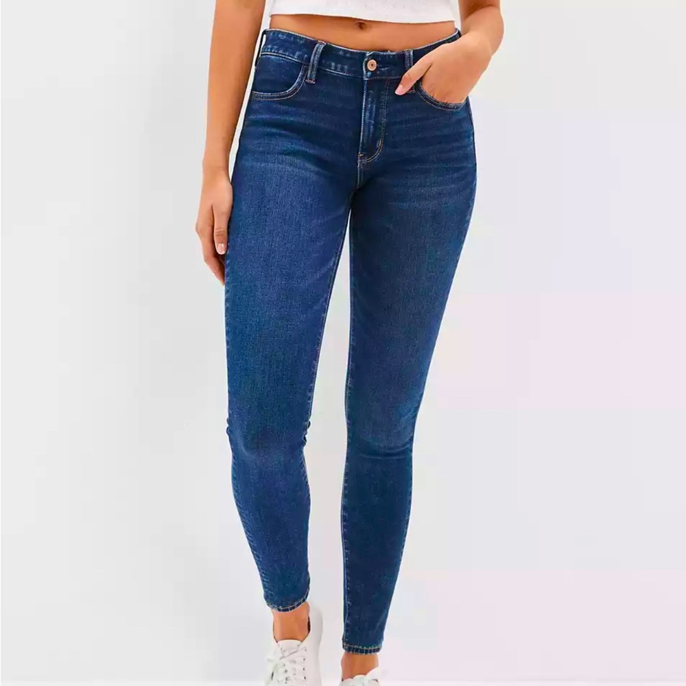 Deep indigo American Eagle jeggings